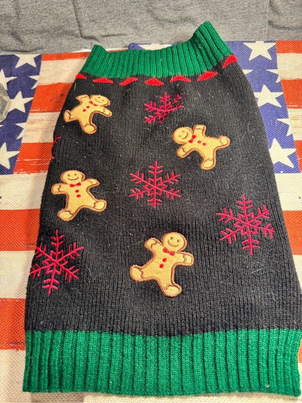 Dog Holiday Sweater - Green & Black Gingerbread Design